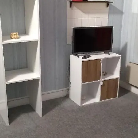 1 * Saint-Germain-Laprade