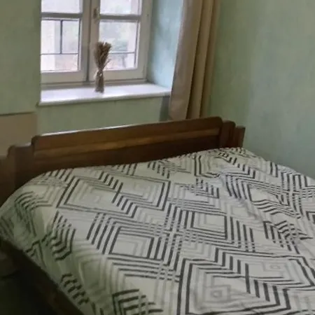 1 * Saint-Germain-Laprade